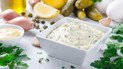 Йогуртовый соус с маринованным огурцом