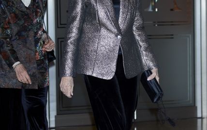 У блискучому піджаку і оксамитових штанях: світський вихід 80-річної королеви Софії