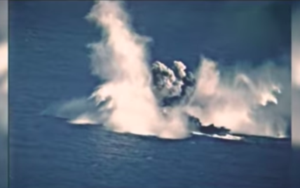 В США во время учений американские военные подорвали фрегат (видео)