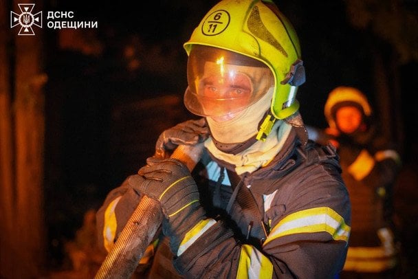 Пожежа на Одещині через російську атаку / © ДСНС