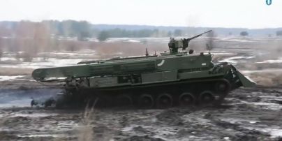 В Украине началось серийное производство боевых машин "Атлет" - Порошенко