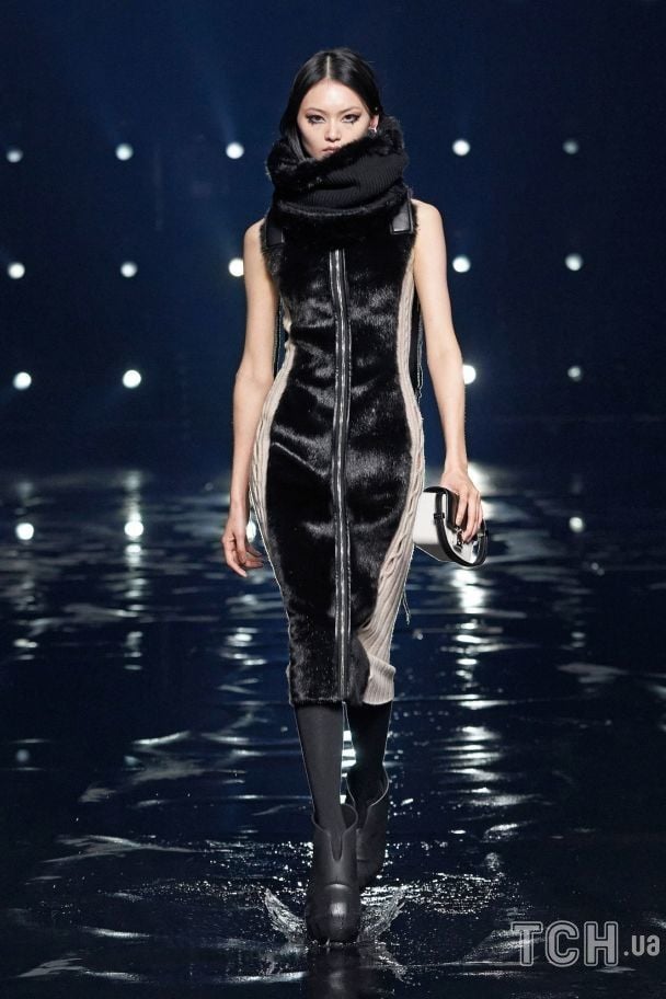 Колекція Givenchy прет-а-порте сезону осінь-зима 2021-2022 / © East News