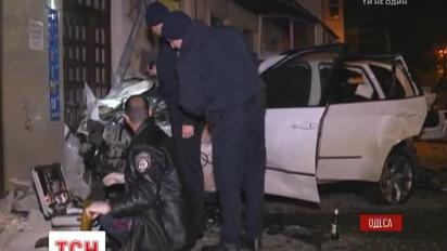 Милиция продолжает поиски виновников автокрушения в Одессе