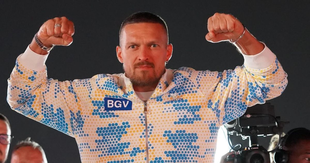 Олександр Усик / Фото: @queensberrypromotions @roundnboutmedia