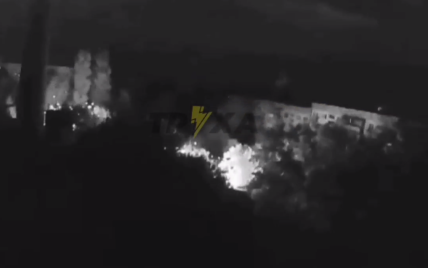 Россия ударила по Славянску десятками кассетных боеприпасов: видео прилетов