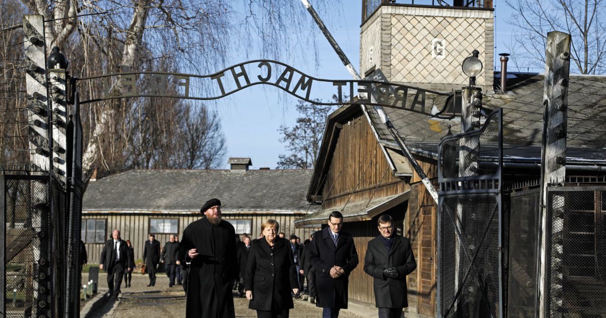 Меркель в Освенцимі_2 / © Associated Press