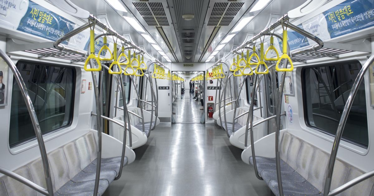 Сквозные вагоны метро