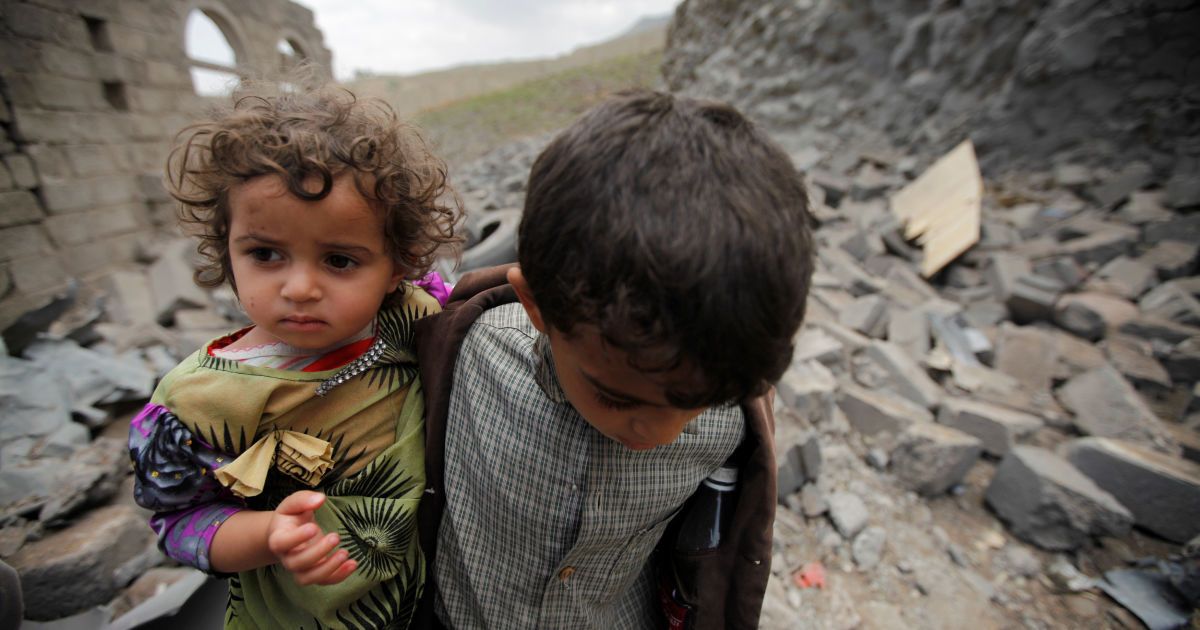 В Йемене в результате авиаудара по больнице погибли по меньшей мере 15 человек