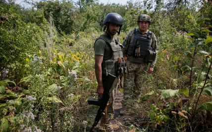 В течение суток на Донбассе были ранены 8 военных