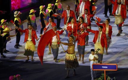 Оголений прапороносець зірвав овації на відкритті Олімпіади-2016