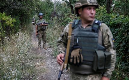 У Порошенка оприлюднили втрати серед бійців АТО на Донбасі за добу