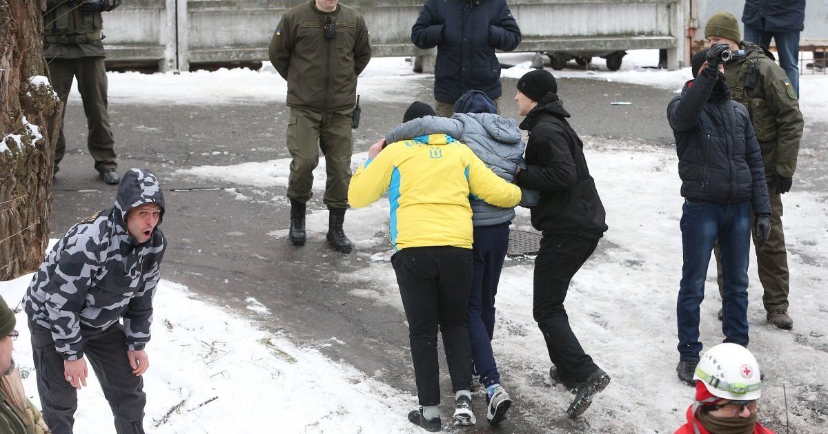 Сутички та стрілянина під Солом'янським судом у справі Труханова_9 / © УНИАН