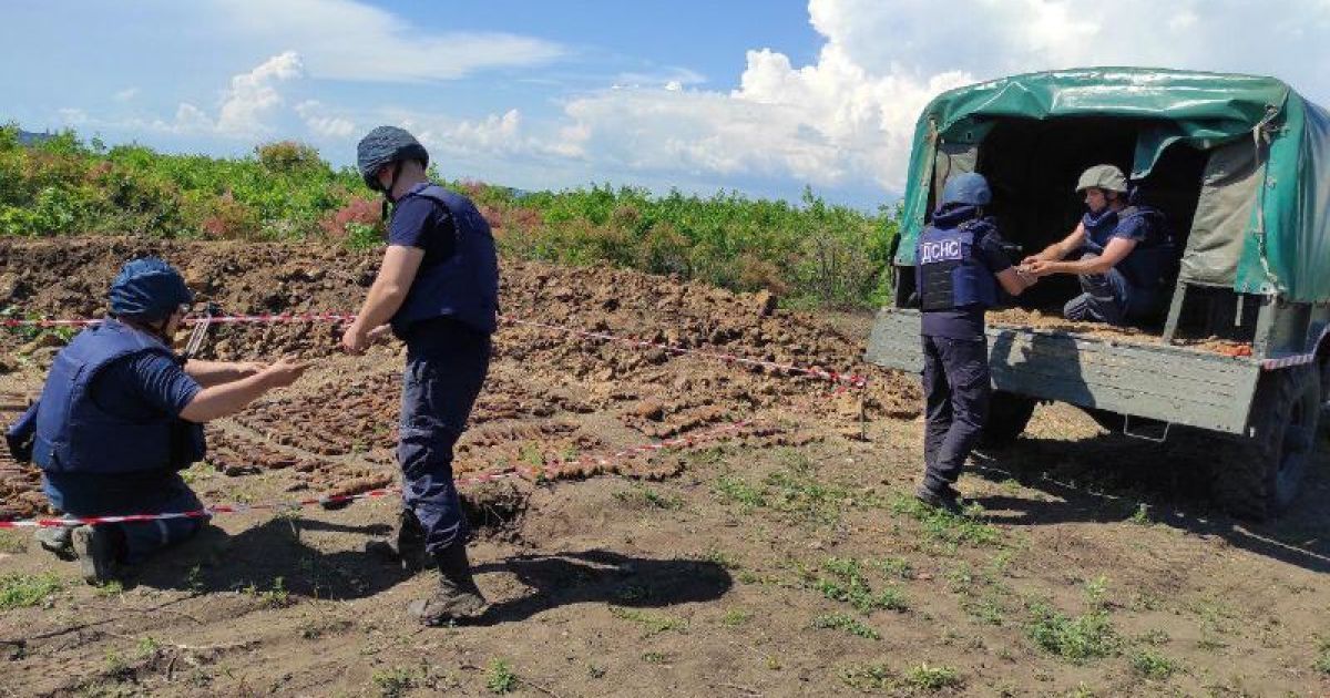 В Бердянске нашли целый арсенал боеприпасов времен Второй мировой