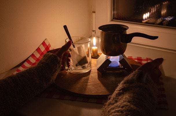 Понад 12 тисяч абонентів без світла: на Чернігівщині пошкоджено енергооб’єкт через атаку