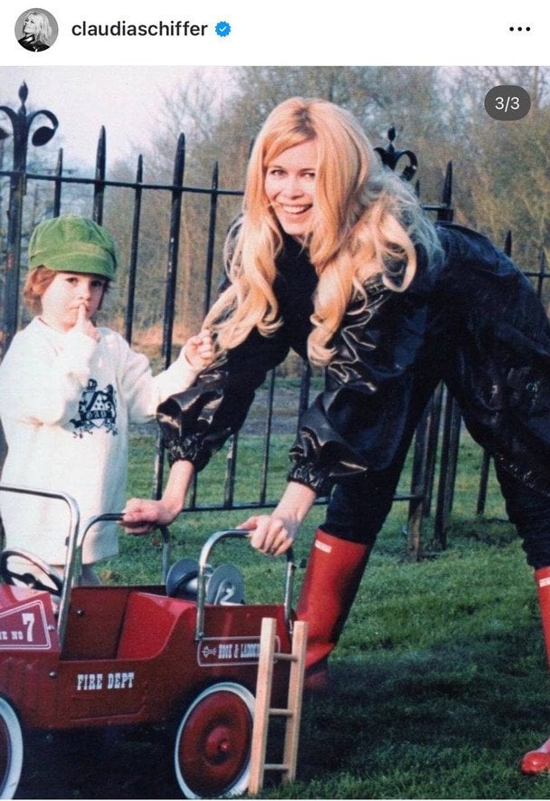 Клаудія Шиффер із сином Каспаром / © Instagram Клаудії Шиффер