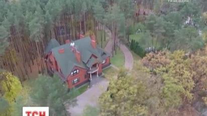 Колишні регіонали безкарно добудовують палаци у Конча-Заспі та виводять майно в офшор