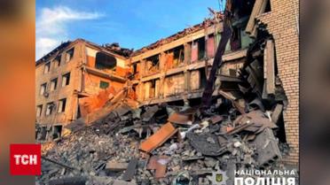 Жуткие кадры после удара. Оккупанты беспощадно бьют по гражданским украинцам