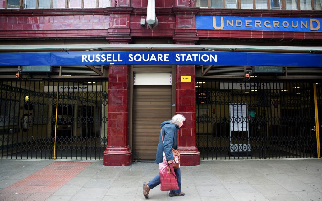 Станция метро Рассел-Сквер закрыта из-за нападения вооруженного мужчины. / © Reuters
