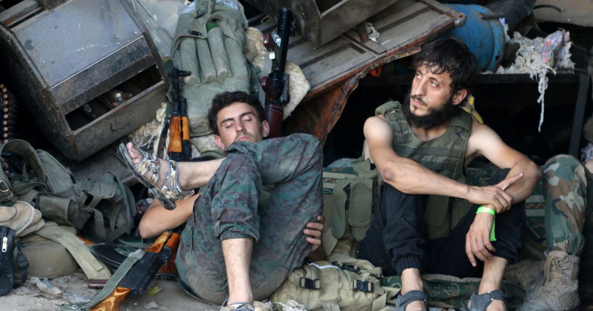 Сирийские повстанцы захватили стратегические позиции в Алеппо