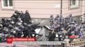 Зі стріляниною та сутичками обрали запобіжний захід меру Одеси