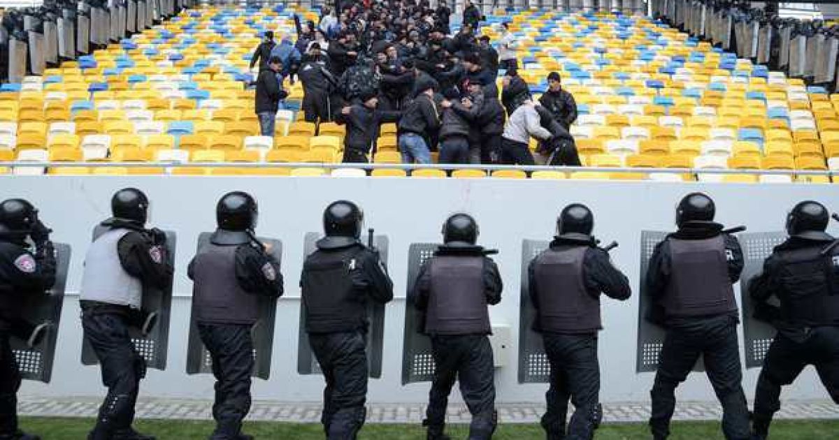 Інколи правоохоронці зовсім не сприяли вирішенню конфліктів.