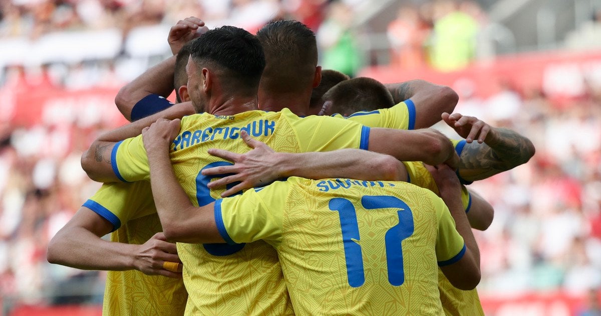 Збірна України з футболу