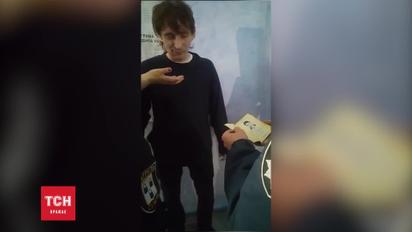 У Сумах чоловік майже з'їв виборчий бюлетень