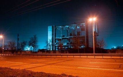 В Днепре взорвали здание бывшего метизного завода: шокирующее видео подрыва
