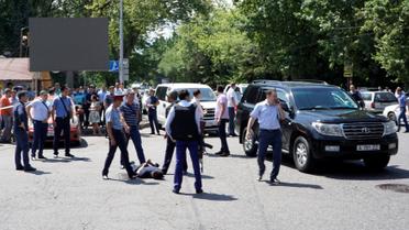 Фото після нападу на полісменів / © Reuters