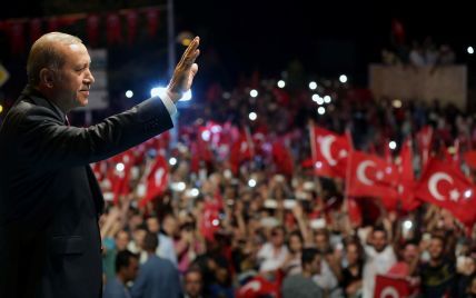 Після зірваного перевороту в Туреччині затримали військового радника Ердогана