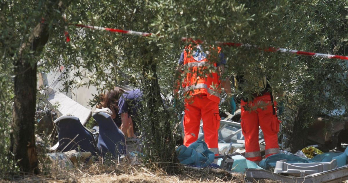 Кількість постраждалих у залізничній катастрофі в Італії зросла до 50