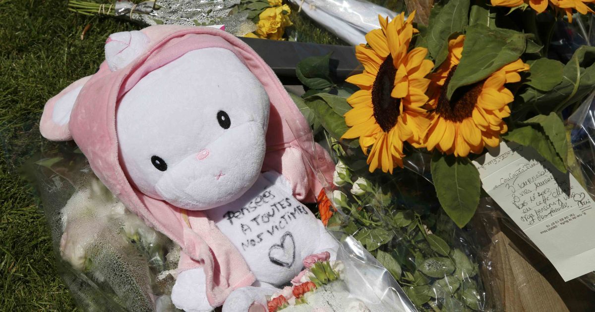 Скорбота за загиблими у теракті в Ніцці _7 / © Reuters