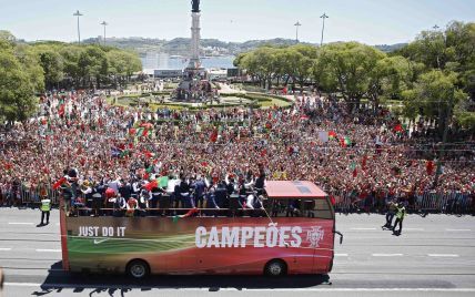 Роналду показав, як збірну Португалії божевільно вітали у Лісабоні