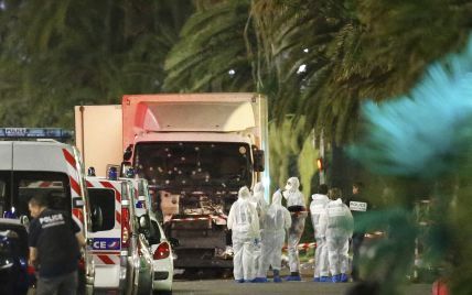 Терорист у Ніцці стояв біля місця теракту багато годин і сказав поліції, що везе морозиво – ЗМІ