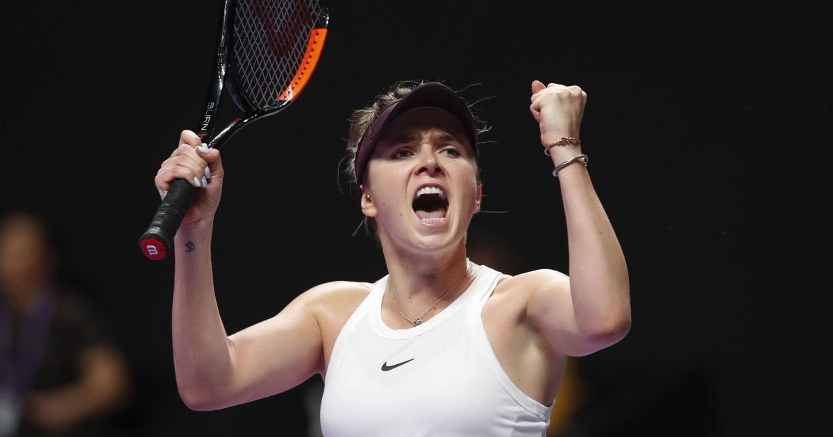 Свитолина в напряженной дуэли продралась в финал турнира во Франции (видео)