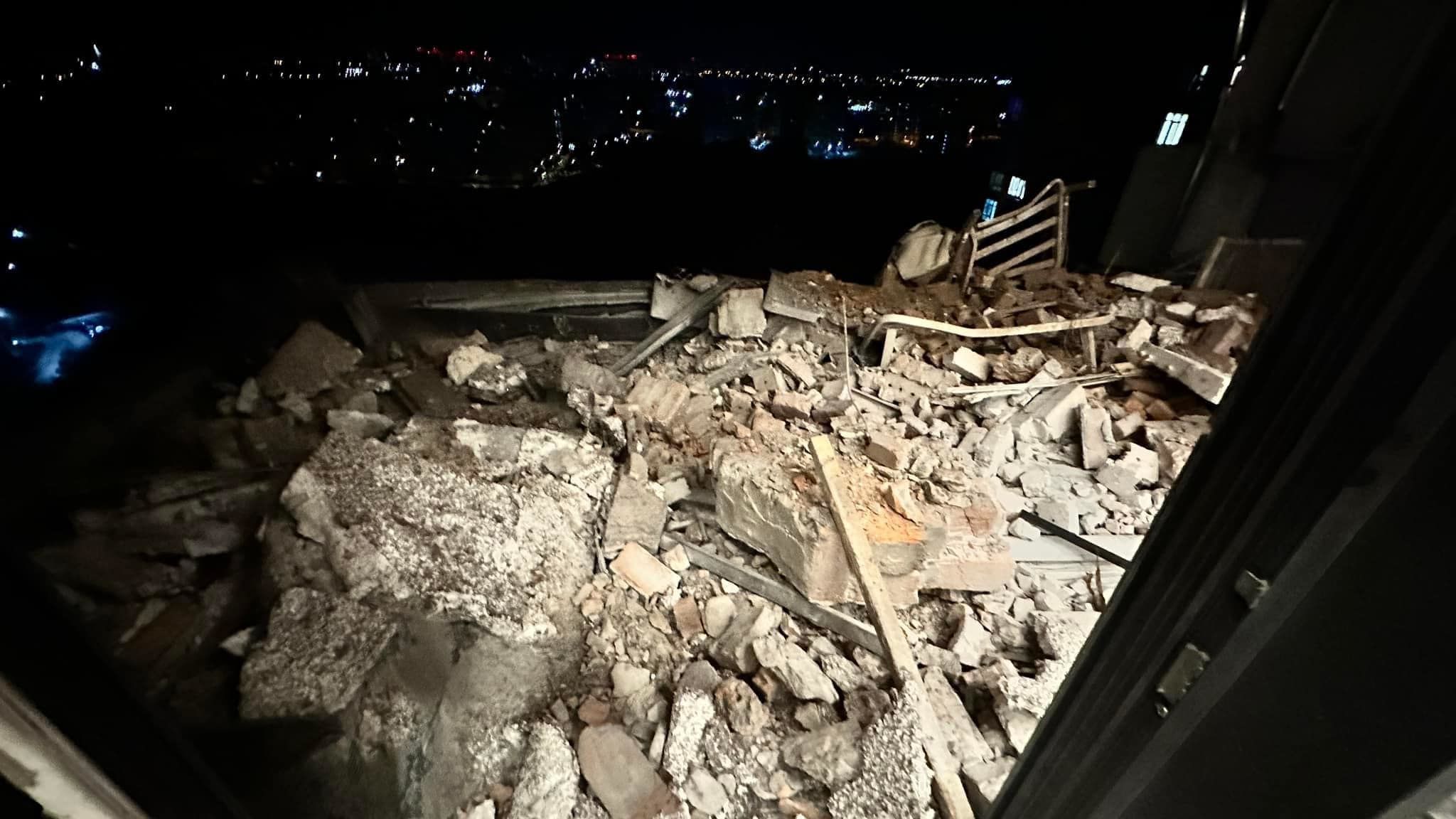 Андрій Ковальський показав свою зруйновану квартиру в Києві / © facebook.com/kovalskiy