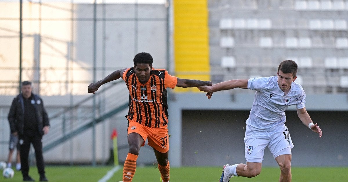 ЛНЗ — "Шахтар"