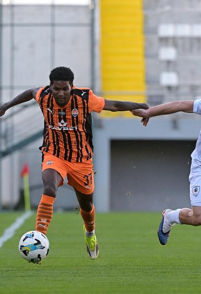 ЛНЗ — "Шахтар"