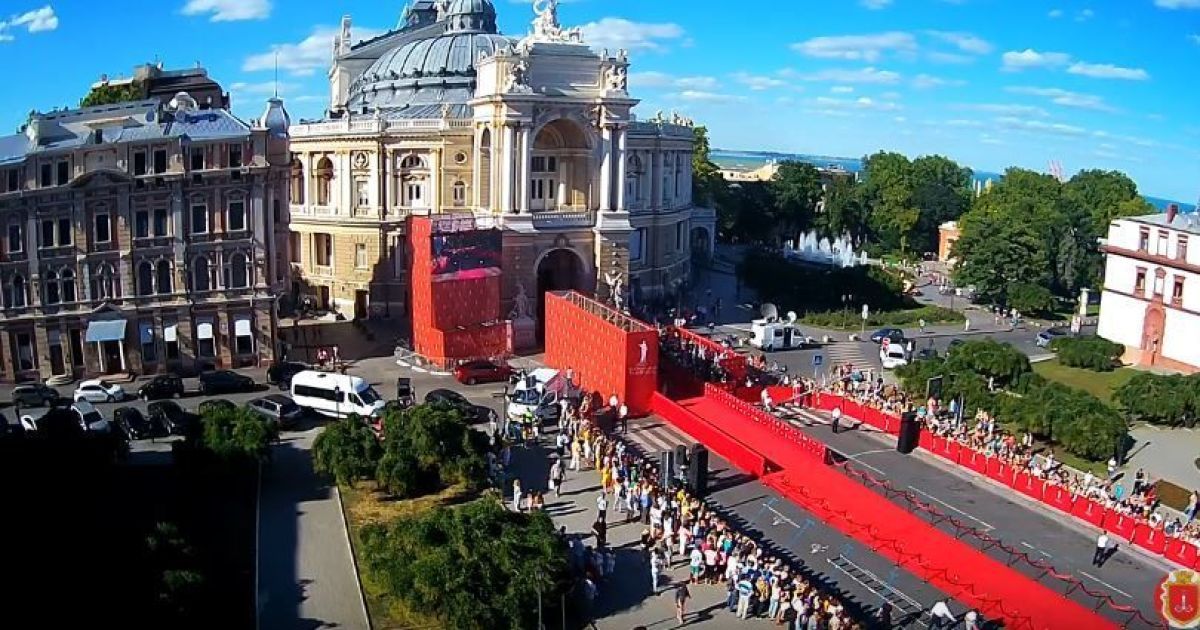 Український "Аватар" і Ступка в ролі Джеймса Бонда: про що говорили зірки на закритті Одеського кінофесту