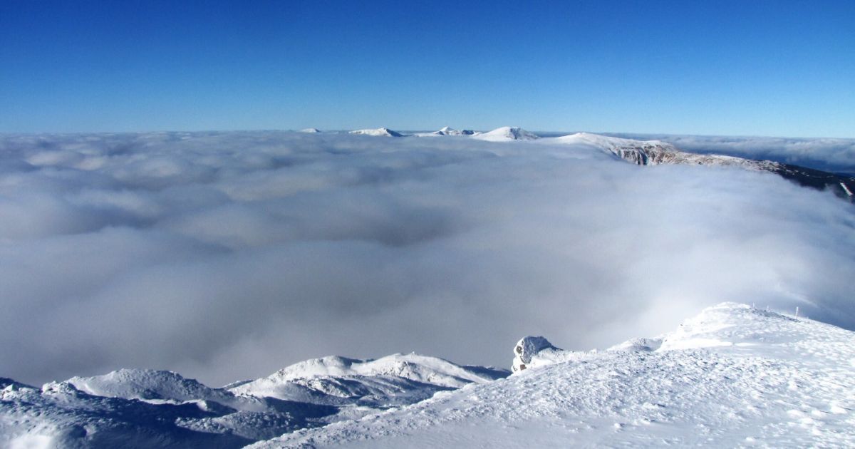 Вершина горы Поп Иван. Фото: Василий Фицак, Facebook
