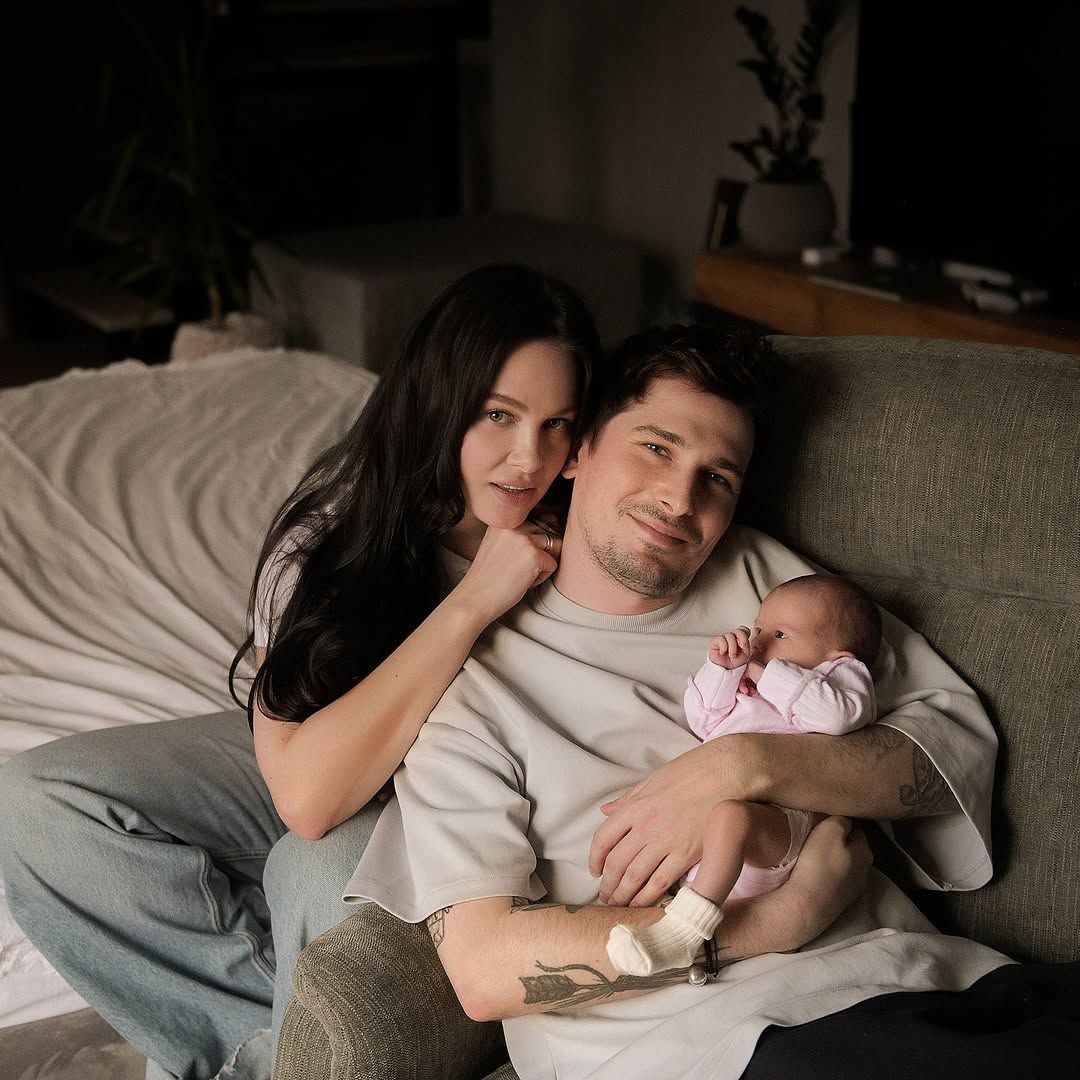 Позитив с семьей / © instagram.com/juli_sakhnevych