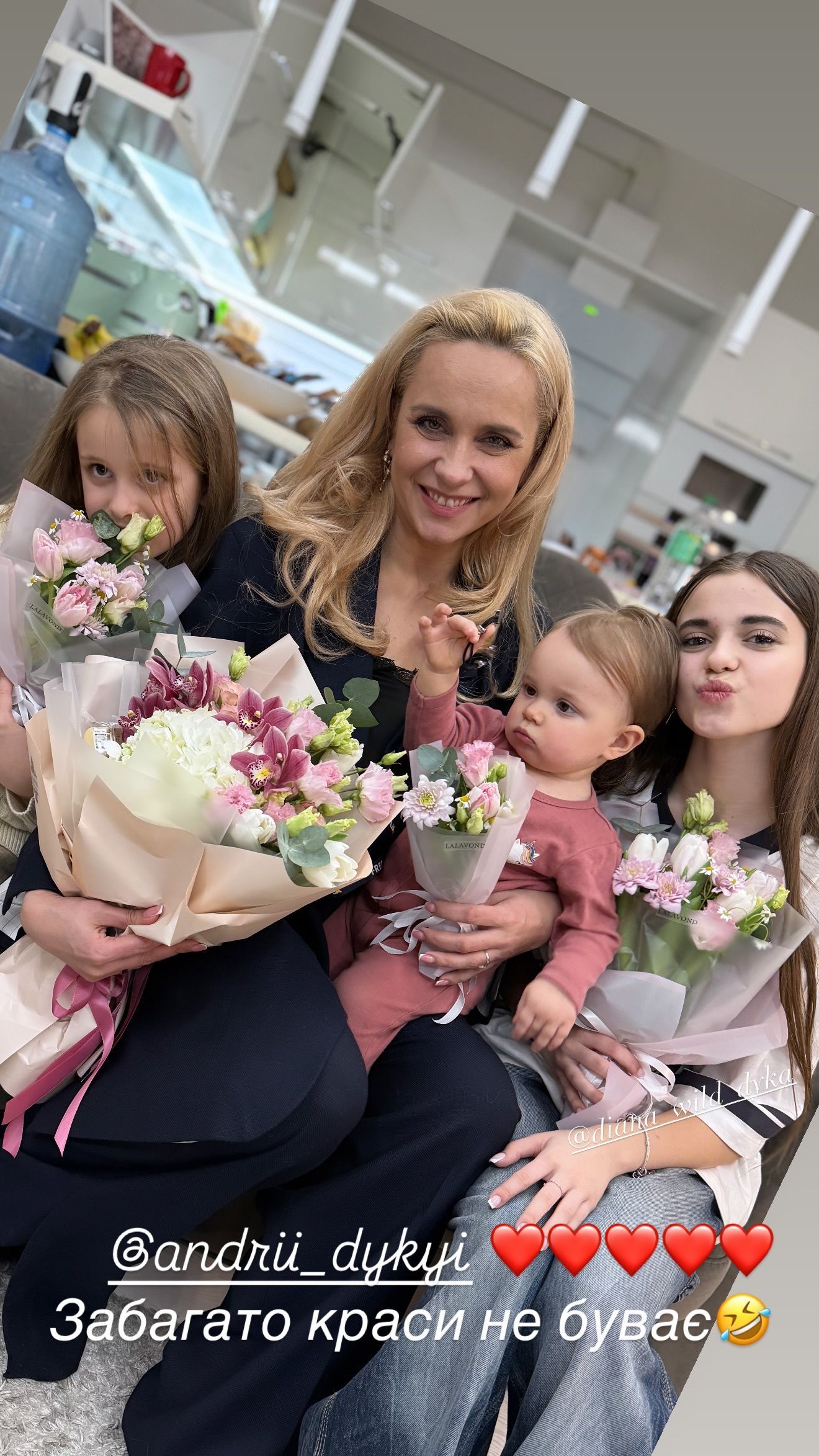 Лилия Ребрик с дочками / © instagram.com/liliia.rebrik