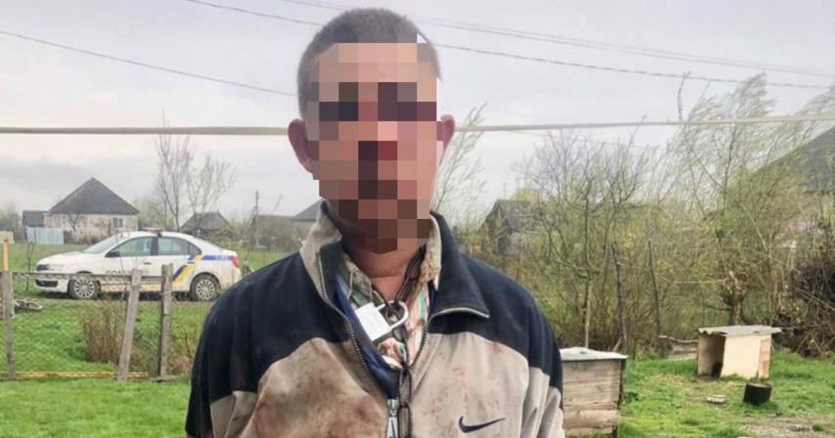 У Закарпатській області чоловік побив та прикував ланцюгами 31-річного знайомого