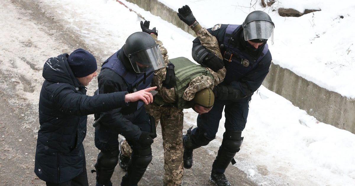 сутички під Солом'янським судом Києва_4 / © УНИАН