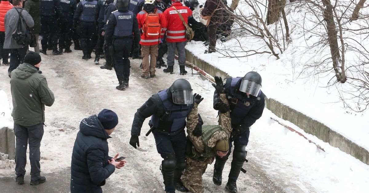 сутички під Солом'янським судом Києва_2 / © УНИАН