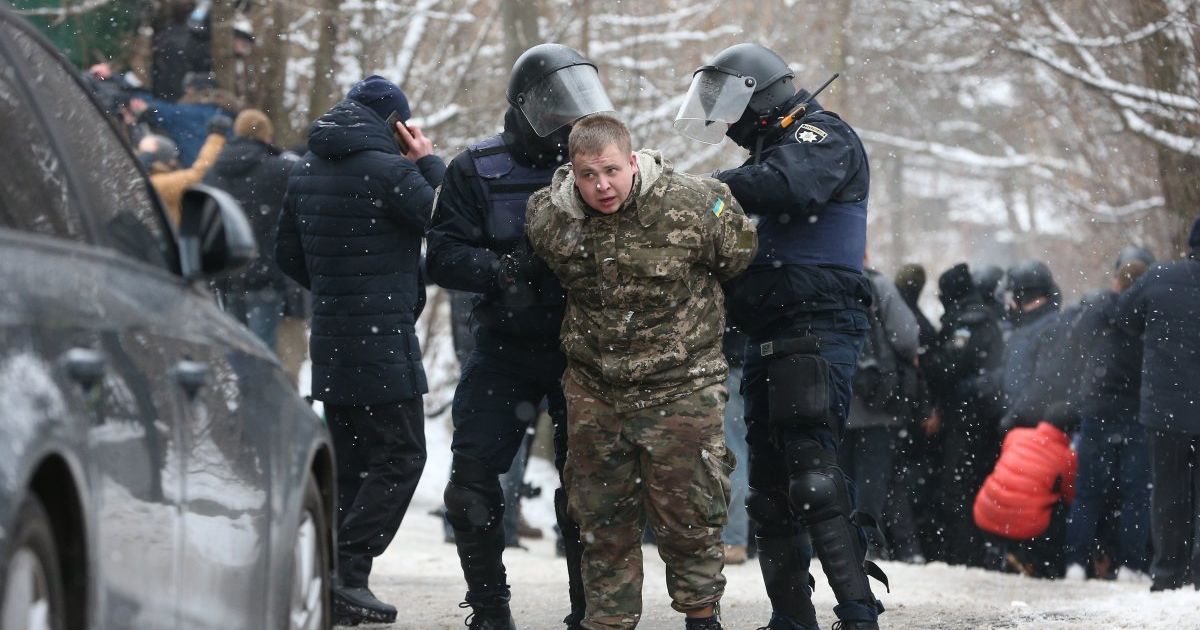 сутички під Солом'янським судом Києва_3 / © УНИАН