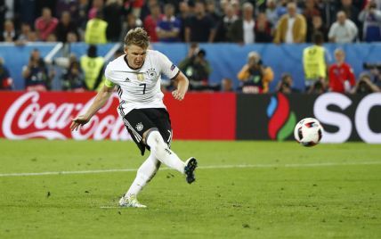 Зірки збірної Німеччини відреагували на вихід капітана команди на "міжнародну" пенсію