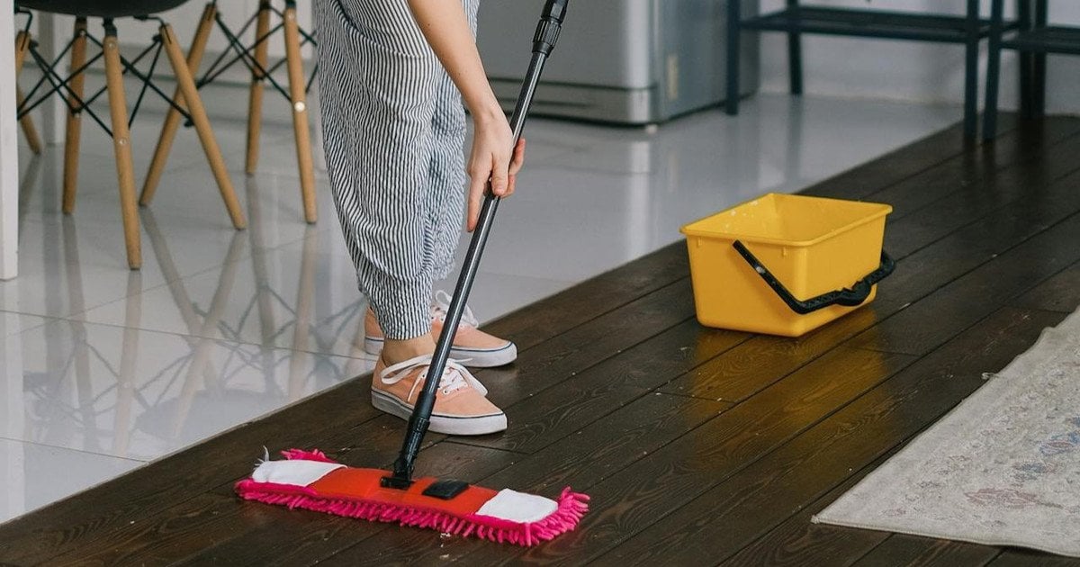 Як часто мити підлогу