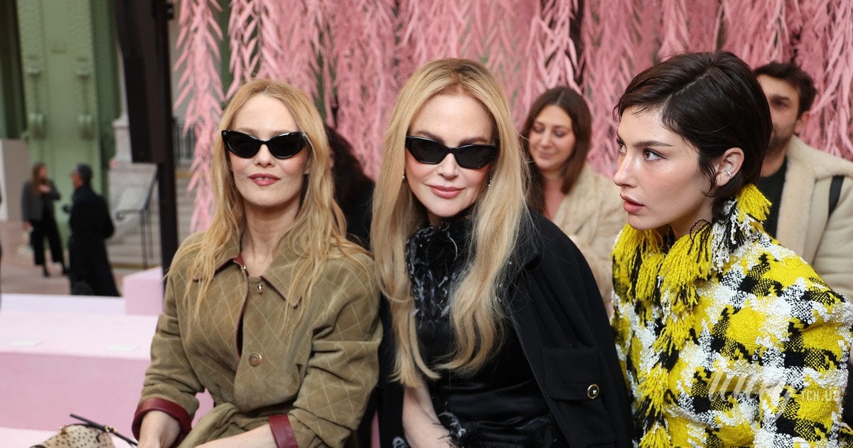 Ванесса Паради, Николь Кидман и Грейси Абрамс на показе Chanel