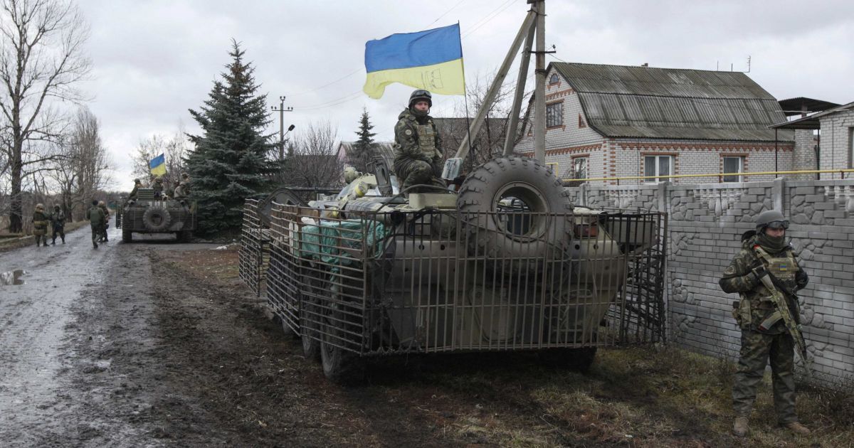 У Краматорські військові затримали невідомих у камуфляжі